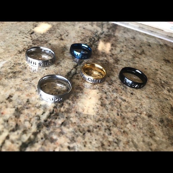 Personalized Name Rings - Picture 2 of 3